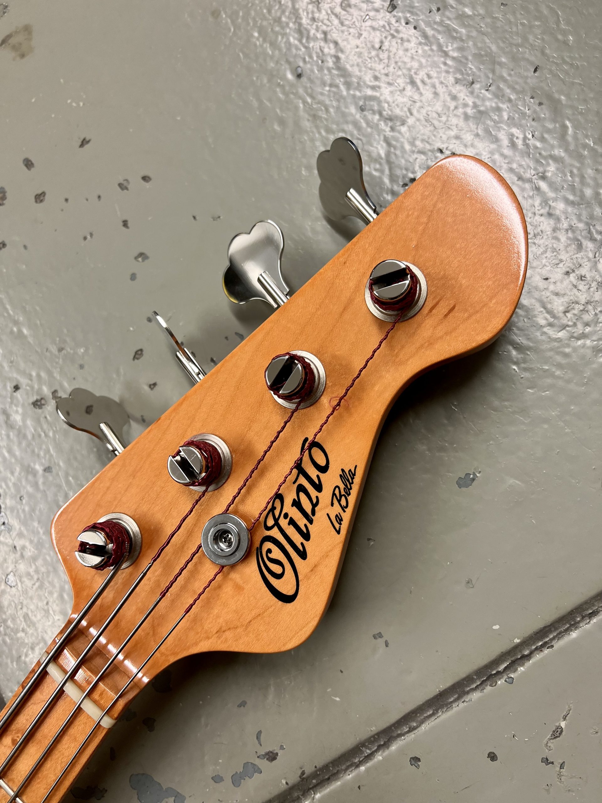 #J4-2124 Olinto 4-String Jazz Bass - Burst (Ultra Thin Nitro) - Image 5